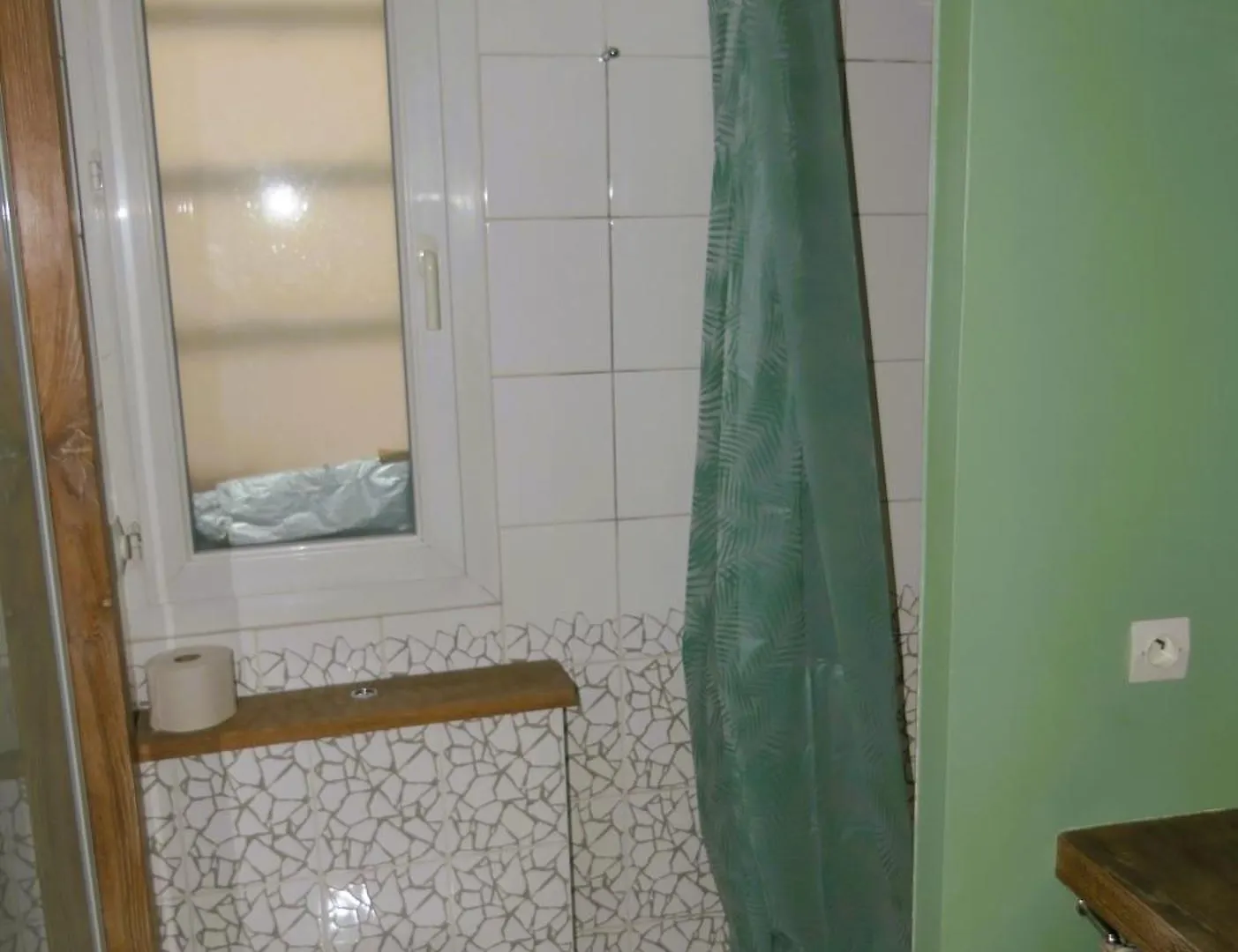Bergere Opera Trevise - 2 Connecting With Private Bathroom And 1 Study - 35 M2 홈스테이
